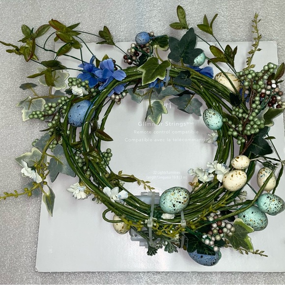 Pier 1 Easter glimmer string garland - Picture 2 of 11